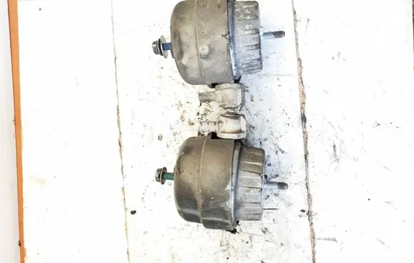 Audi A6 S6 C6 4F Engine mount bracket 65553