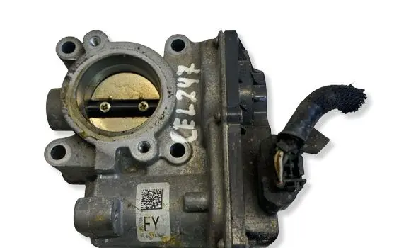 Renault Kadjar Throttle valve H8201171233 6I600785