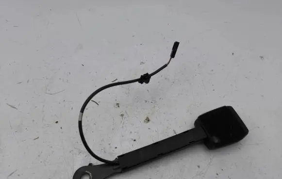 Audi A1 Front seatbelt buckle 6F0857755F