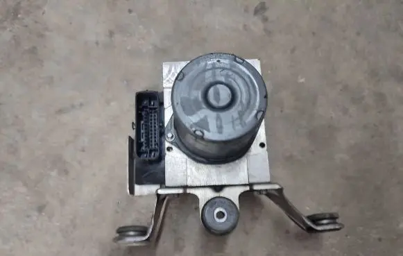 Porsche Panamera (970) ABS Pump 97035575514