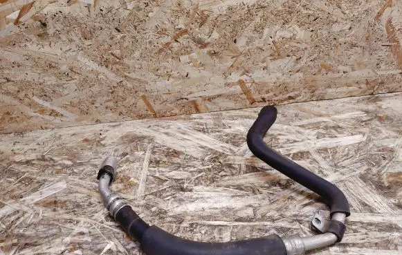 Nissan 240ZX, 280ZX, 300ZX Air conditioning (A/C) pipe/hose