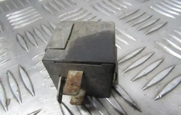 Volkswagen Transporter - Caravelle T4 Other relay 111953227D 5WK1684