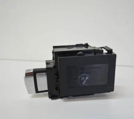 Volkswagen PASSAT CC Ignition lock 3C0905843N