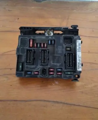 Peugeot 206 Fuse box set S118470003
