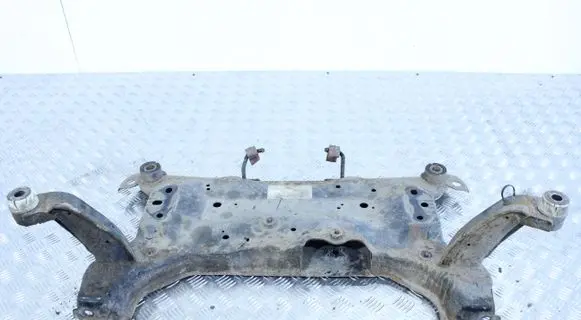 Volvo V40 Front subframe 2668976