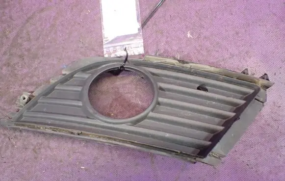Front bumper lower grill
