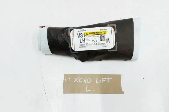 Volvo XC40 Seat airbag 32288537