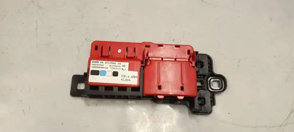 BMW i4 Current control relay 8717954