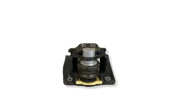 Volvo XC90 Engine mount bracket 31330588