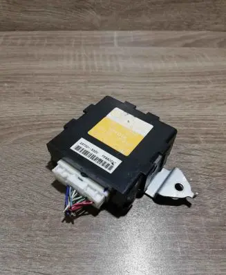 Toyota Corolla Verso AR10 Alarm control unit/module 081900F810 2370003320