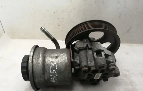 Toyota Avensis T250 Power steering pump 4431005120