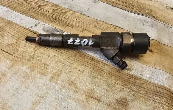 Renault Laguna II Fuel injector 0445110021