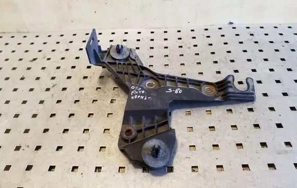 Volvo S80 Air filter cleaner box bracket assembly 30636575