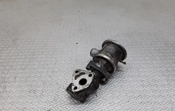 Audi A4 S4 B6 8E 8H EGR valve 06B131101G