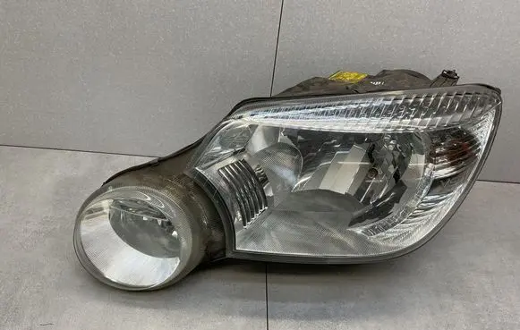 Skoda Yeti (5L) Headlight/headlamp 5L2941015A