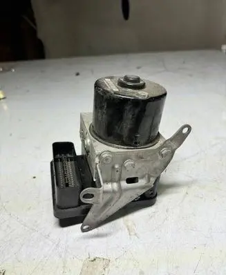 BMW 1 E81 E87 ABS Pump 3451677816301