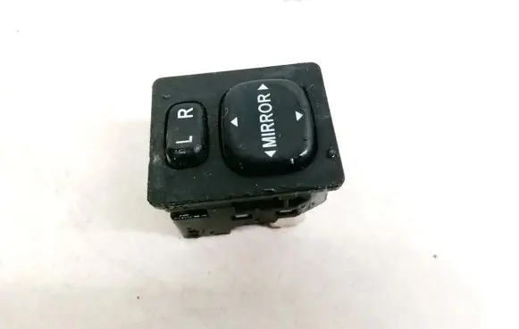 Toyota Avensis Verso Wing mirror switch 183574 769746B