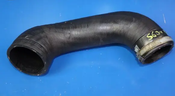 Volvo S60 Engine coolant pipe/hose