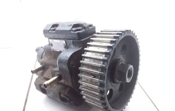 Alfa Romeo 156 Fuel injection high pressure pump 0445010006 01047