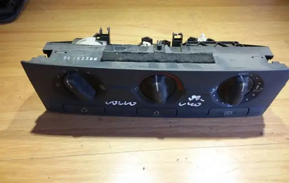Volvo S40, V40 Climate control unit 9041704797