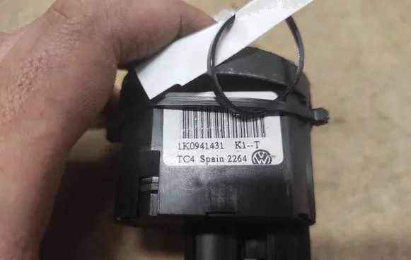 Volkswagen PASSAT B6 Light switch 1K0941431