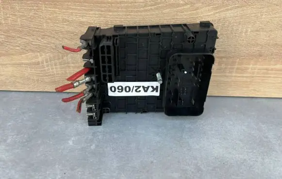 Volkswagen PASSAT B6 Fuse box set 3C0937125