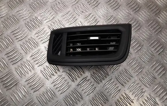 Nissan Primastar Dashboard side air vent grill/cover trim 687617778R