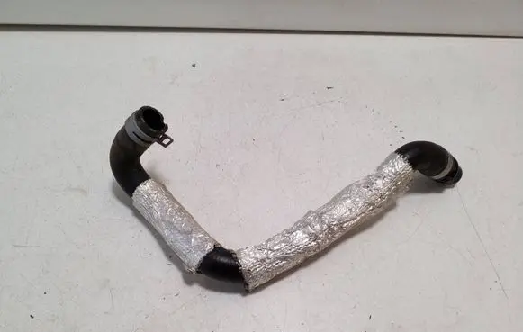 Polestar 2 Engine coolant pipe/hose 31684215