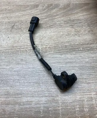 Toyota Avensis T220 ABS wheel speed sensor 061207CG