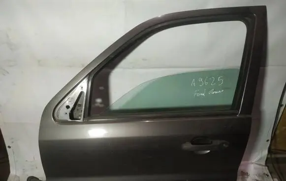 Ford Maverick Front door pilkos