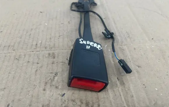 Skoda Superb B6 (3T) Front seatbelt buckle 3T0858471