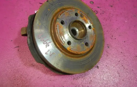Mercedes-Benz Vaneo W414 Front wheel hub spindle knuckle