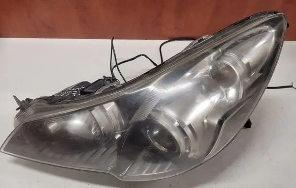Subaru Legacy Headlight/headlamp