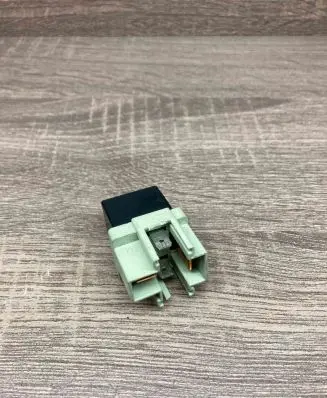 Peugeot 4007 Other relay MR301978 ACB82201 M09