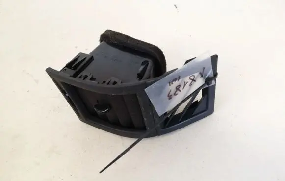Chrysler 300 - 300C Dash center air vent grill 1087541