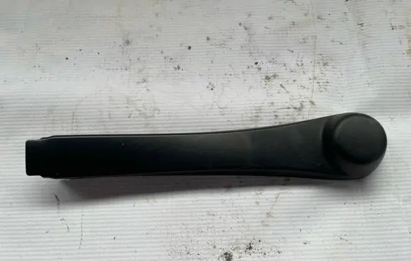 BMW 6 E63 E64 Wiper trim 179888 7037356