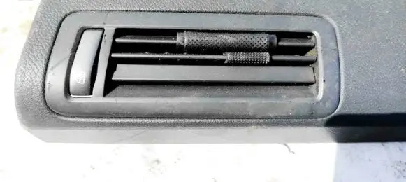 Volkswagen Phaeton Dash center air vent grill 3D0819201C