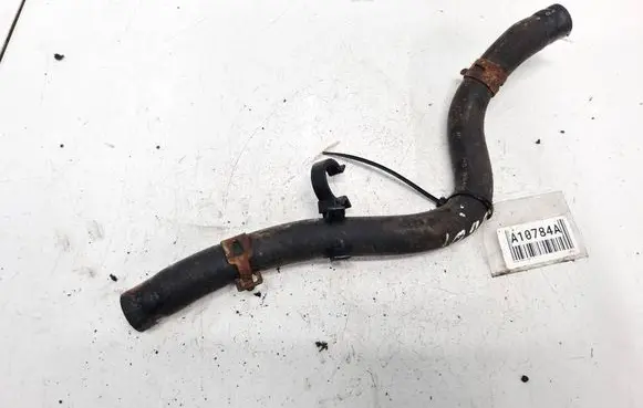 Engine coolant pipe/hose