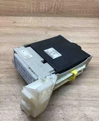 Toyota Prius (XW30) Central body control module 8922147110 50112324