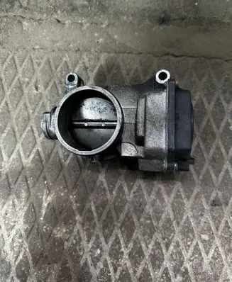 Renault Scenic I Throttle valve 8200063652