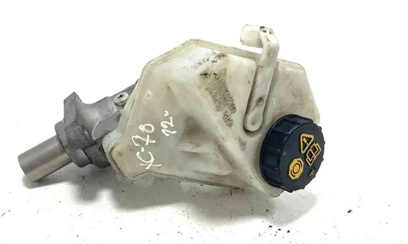 Volvo XC70 Master brake cylinder 03350885571 03350885561