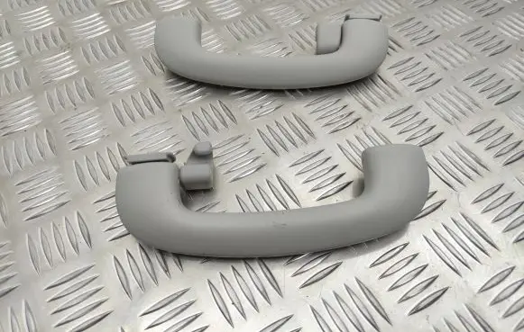 KIA Sorento Rear interior roof grab handle