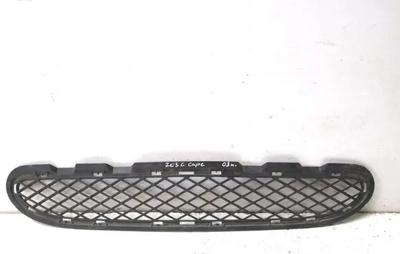 Mercedes-Benz CLC CL203 Front bumper lower grill A2038850823