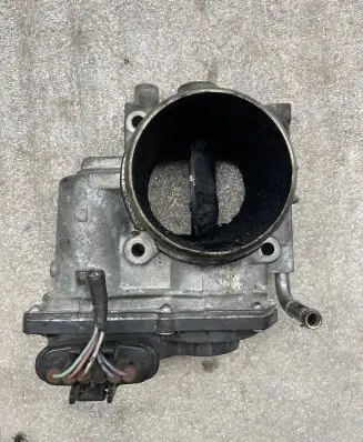 Mazda CX-5 Throttle valve SH01136B0