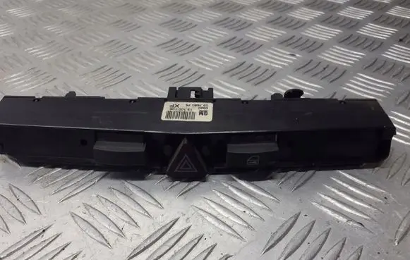 Opel Zafira B Hazard light switch 13100105