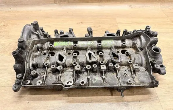 Renault Master III Rocker cam cover 130C07155R