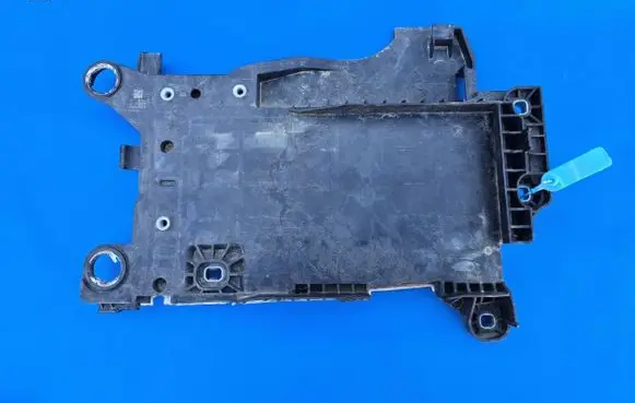 BMW X1 F48 F49 Battery tray 7641797