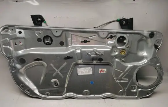 Volkswagen Polo Front door electric window regulator 380M3
