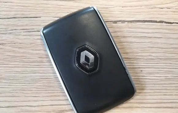 Renault Arkana Ignition key/card 285C71195R