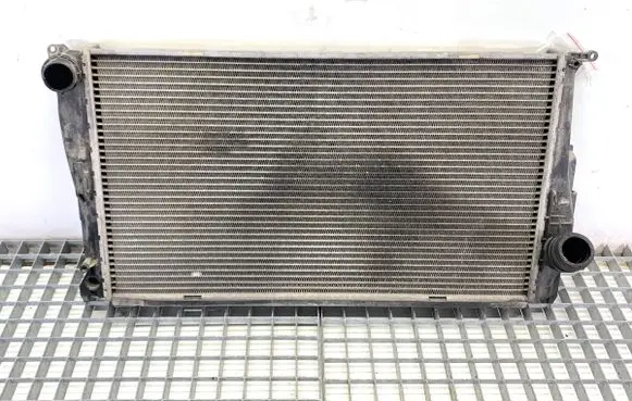 BMW 3 E90 E91 Coolant radiator 7788901
